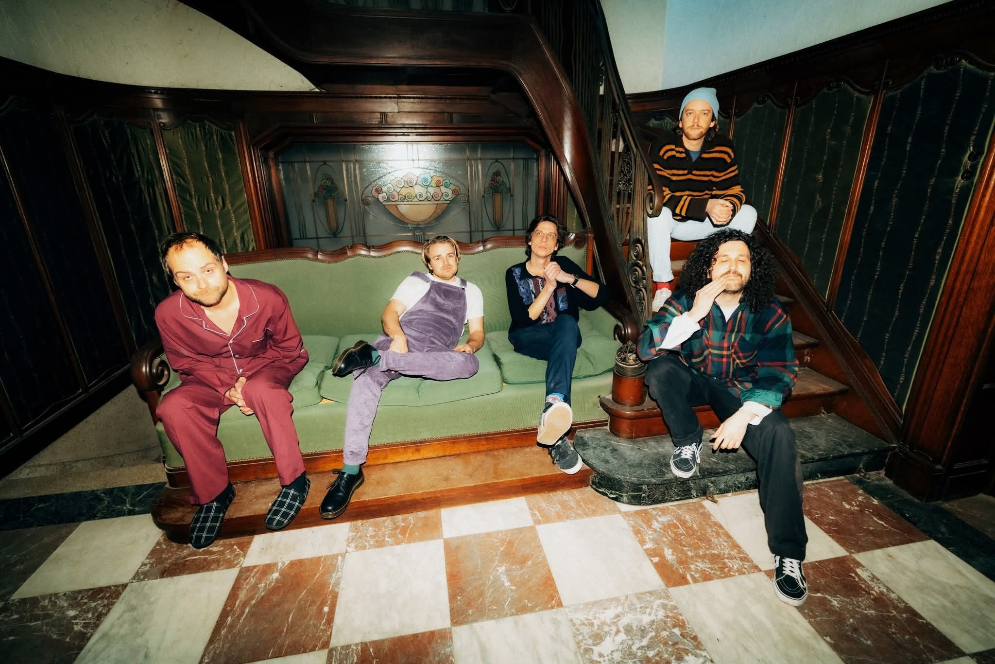 The-Guru-Guru-2-photo_Eva_Vlonk_main
