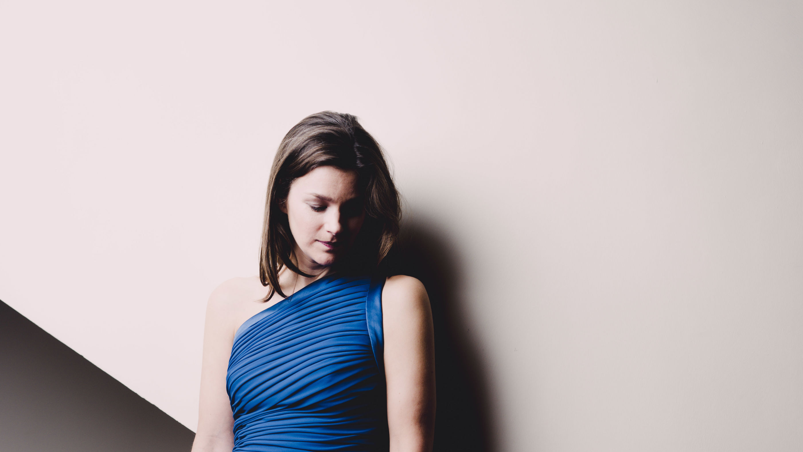 janine-jansen-credit_marco-borggreve-0-jpg-rxy-0-40788566424478934-0_main