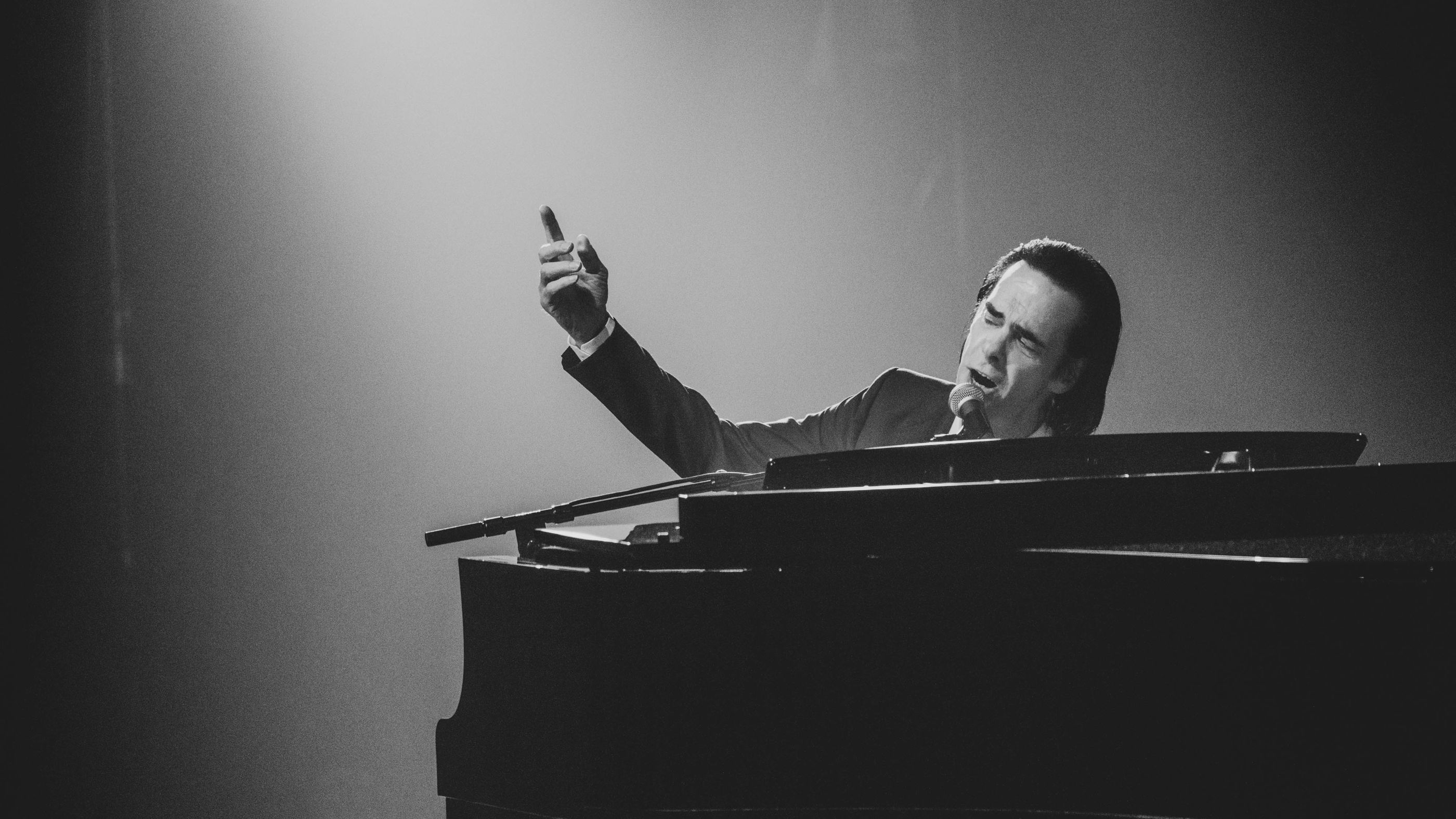 nick_cave_beacon_sacha_lecca_bw-1007-2_main