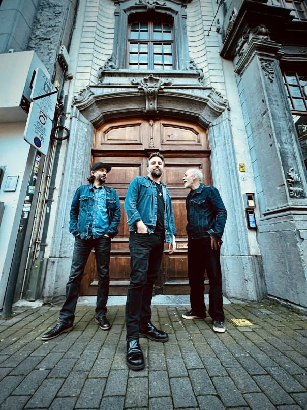 Gerry-Hundt-Trio-small_main