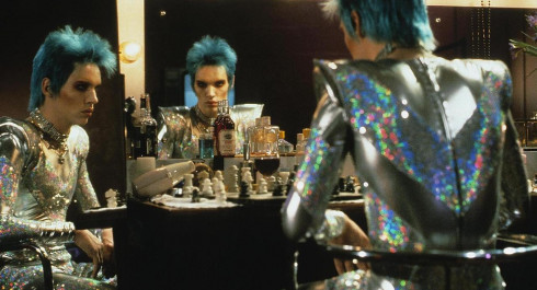 Velvet-Goldmine_01_main