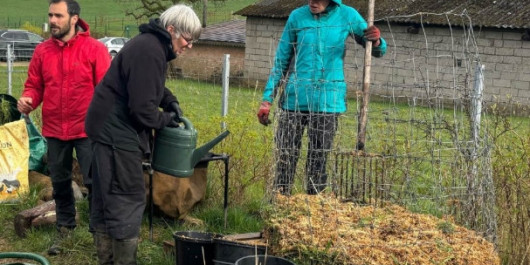 Foto-Mario-Vilamiel-Compost-Adultes-copyright-Mario-_main