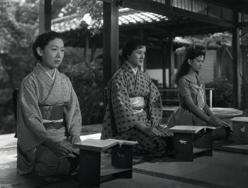 The Moon Has Risen (Kinuyo Tanaka)