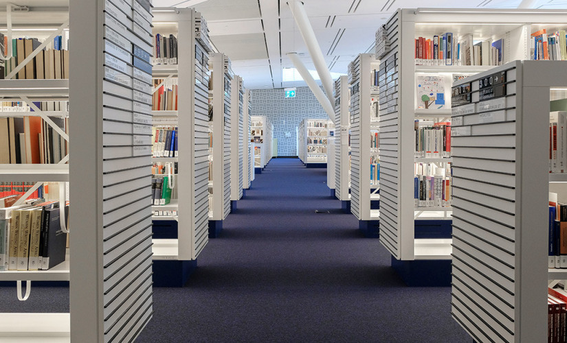 2022_Salle-de-lecture_main