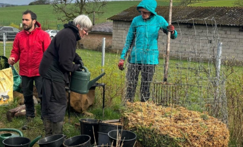 Foto-Mario-Vilamiel-Compost-Adultes-copyright-Mario-_main