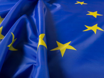 european-union-eu-flag_fabrikasimf-min_main