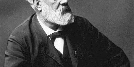 Jules_Verne_-_photographie_de_presse_-_Agence_Rol-1-c-Biblioth-que-nationale-de-France-Public-domain-via-Wikimedia-Commons_main