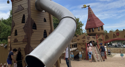 Themed castle playground Belair